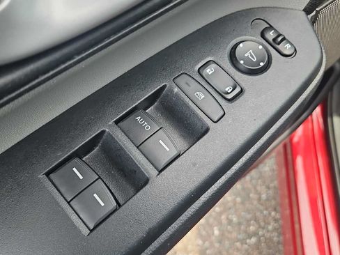 Certified 2020 Honda CR-V LX image 15