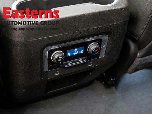 Used 2021 Chevrolet Tahoe Z71 AWD/4WD image 37