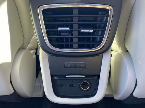 Used 2018 Lincoln MKX Black Label w/ Driver Assistance Package image 12