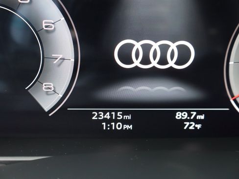 Used 2023 Audi Q7 2.0T Premium Plus w/ Premium Plus Package AWD/4WD image 12