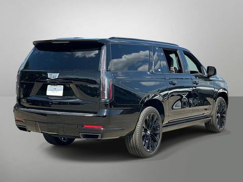 New 2026 Cadillac Escalade ESV Platinum Sport w/ LPO, ONYX Package AWD/4WD image 14