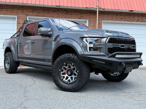 Used 2018 Ford F150 Raptor w/ Equipment Group 802A Luxury AWD/4WD image 32