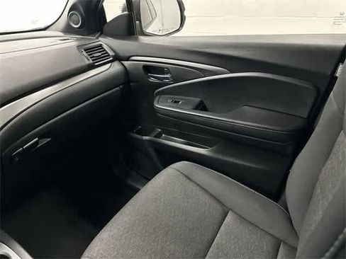 Certified 2021 Honda Passport Sport image 13