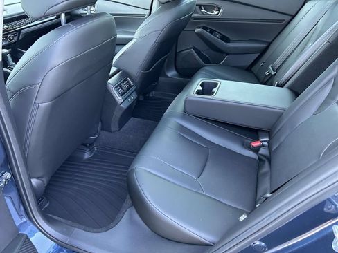 Used 2024 Honda Accord Touring image 12