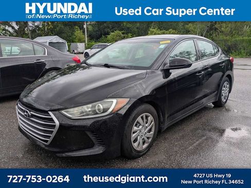 Used 2017 Hyundai Elantra SE FWD image 1