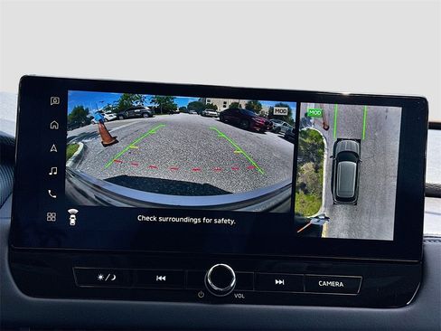 New 2025 Mitsubishi Outlander SE image 14