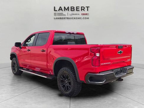 Used 2022 Chevrolet Silverado 1500 ZR2 w/ Technology Package AWD/4WD image 3