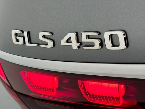 Certified 2025 Mercedes-Benz GLS 450 4MATIC image 10