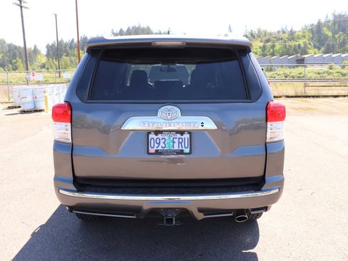 Used 2012 Toyota 4Runner Limited AWD/4WD image 6
