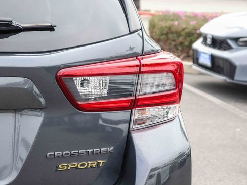 Used 2021 Subaru Crosstrek 2.5i Sport w/ Moonroof Package AWD/4WD image 9