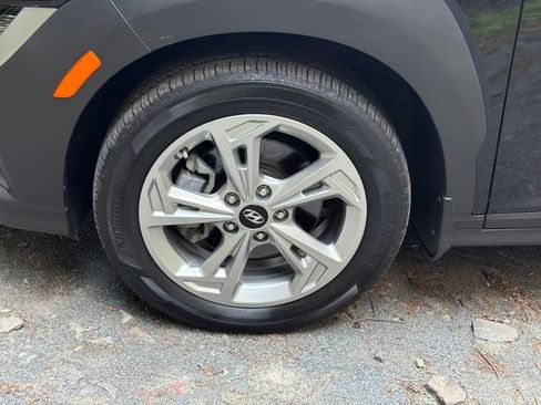 Certified 2023 Hyundai Kona SEL AWD/4WD image 5