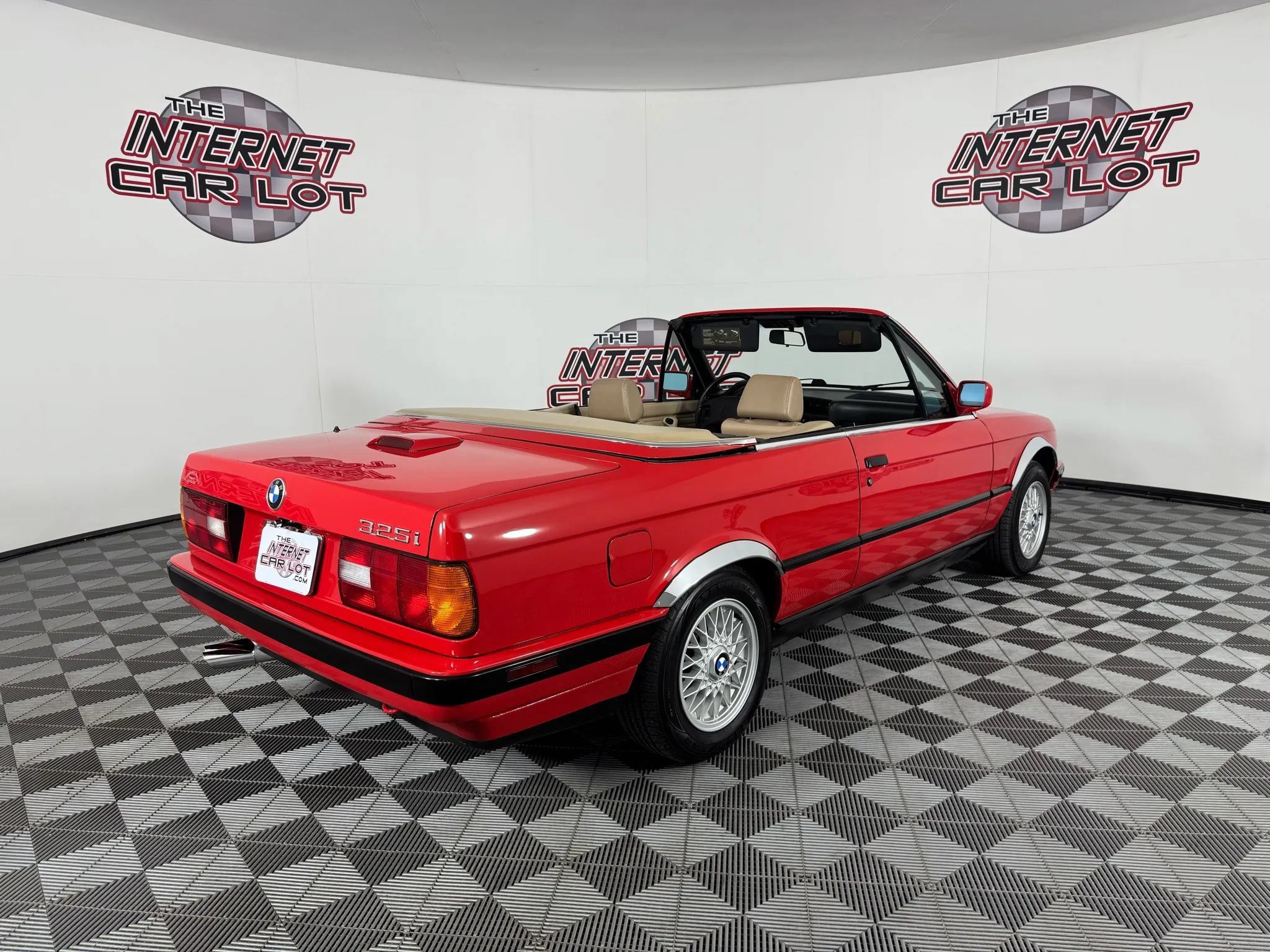 Used 1991 BMW 325i Convertible RWD image 25