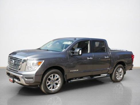 Certified 2021 Nissan Titan SV w/ SV Convenience Package AWD/4WD image 7