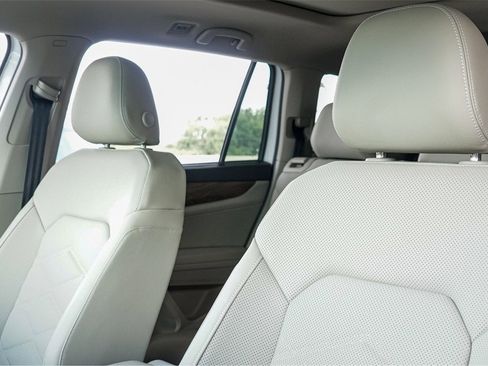 New 2026 Volkswagen Atlas SE image 11