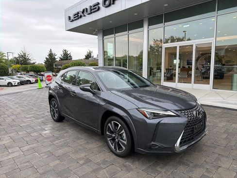Used 2025 Lexus UX 300h AWD w/ Accessory Package (Z1) image 4