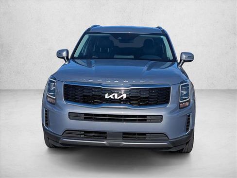 Used 2022 Kia Telluride S image 2