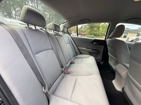 Used 2016 Honda Accord LX image 23