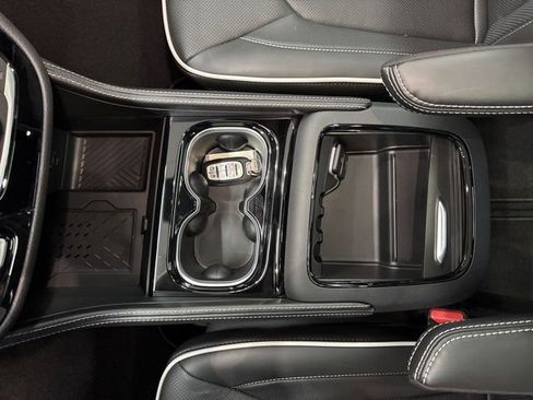 New 2026 Chrysler Pacifica Limited w/ S Appearance Package image 31