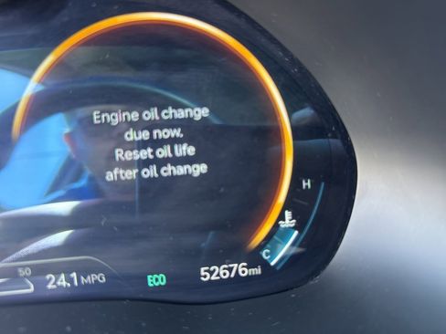 Used 2023 Genesis GV80 2.5T w/ Prestige Package image 12