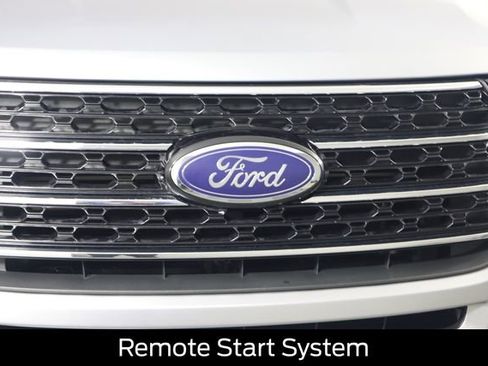 Certified 2020 Ford Explorer XLT w/ Equipment Group 202A AWD/4WD image 17