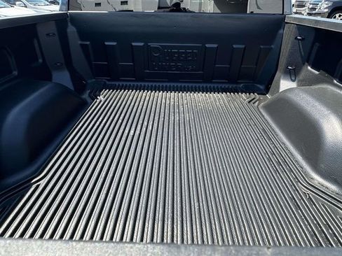 Used 2023 Chevrolet Silverado 1500 LT AWD/4WD image 27