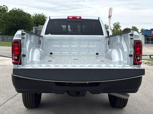 New 2026 RAM 2500 Tradesman AWD/4WD image 22