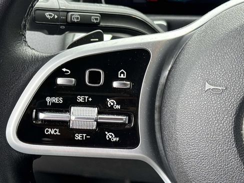 Used 2020 Mercedes-Benz GLB 250 image 23