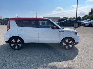 Used 2019 Kia Soul + FWD video 1