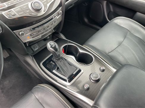 Used 2019 INFINITI QX60 Luxe w/ Essential Package FWD image 17