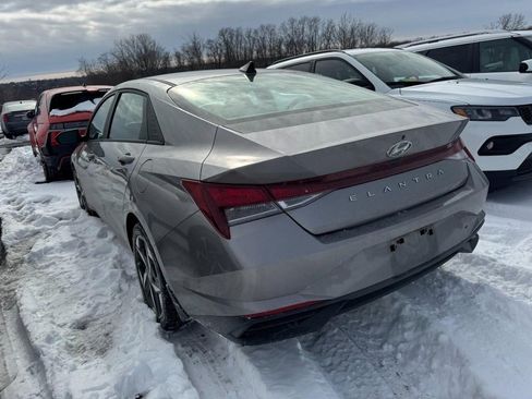 Certified 2023 Hyundai Elantra SEL w/ Convenience Package image 4