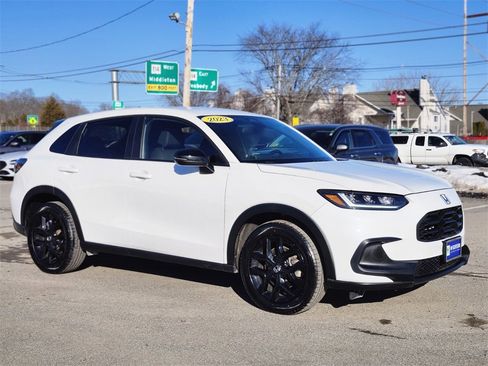 Used 2023 Honda HR-V Sport image 7