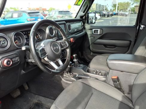 Certified 2021 Jeep Wrangler Unlimited Sahara w/ Cold Weather Group AWD/4WD image 7