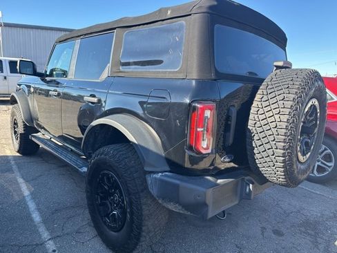 Used 2022 Ford Bronco Wildtrak image 4