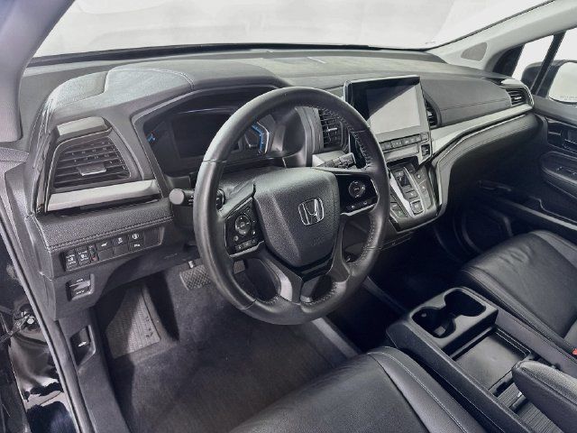 Certified 2024 Honda Odyssey Touring image 24