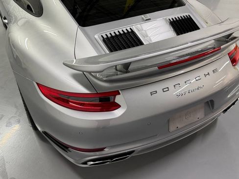 Used 2017 Porsche 911 4 Coupe AWD/4WD image 21