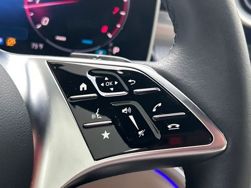 Certified 2025 Mercedes-Benz CLE 300 4MATIC Cabriolet image 38