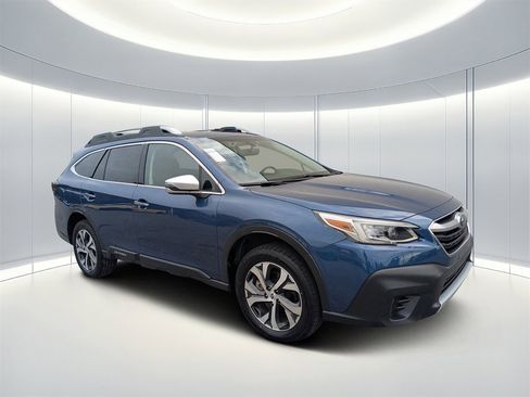 Used 2022 Subaru Outback Touring XT image 1