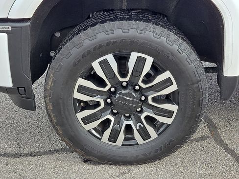 Used 2024 GMC Sierra 3500 Denali Ultimate image 7