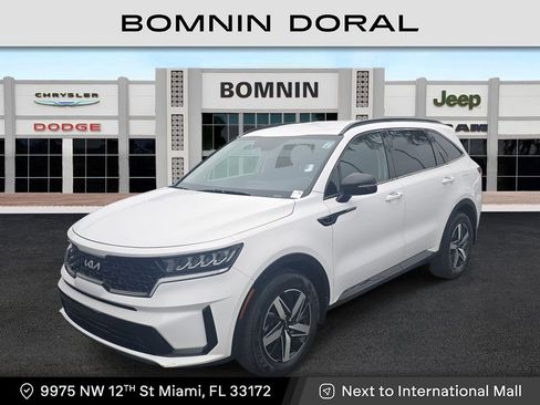 Used 2022 Kia Sorento S FWD image 1