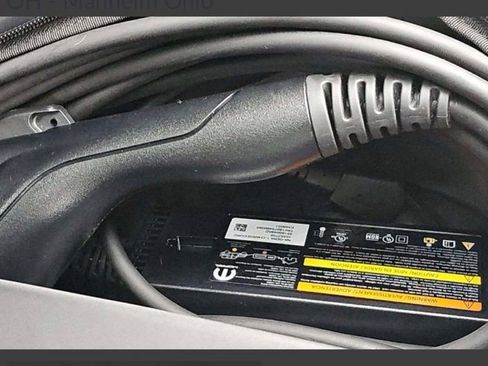 Used 2025 Jeep Grand Cherokee Limited 4xe image 14