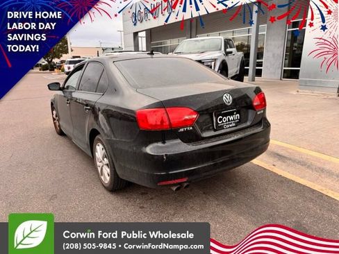Used 2012 Volkswagen Jetta SE FWD image 6