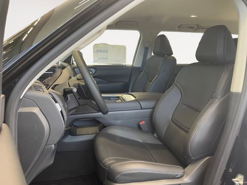 New 2026 Nissan Armada SV image 21