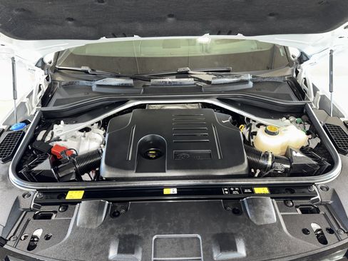 Used 2024 Land Rover Range Rover SE AWD/4WD image 38