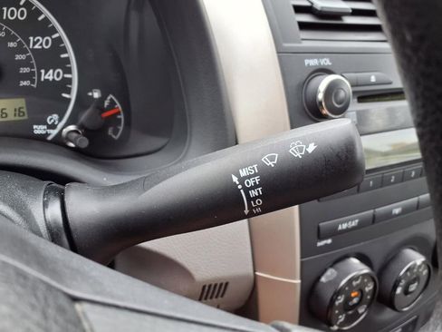 Used 2013 Toyota Corolla L FWD image 23