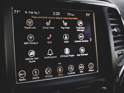 Used 2018 Jeep Grand Cherokee Limited image 19