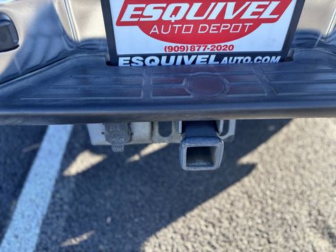 Used 2012 Nissan Titan SL w/ SL Technology Pkg image 9