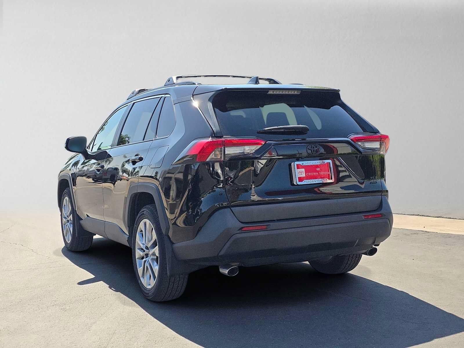 Certified 2024 Toyota RAV4 XLE Premium AWD/4WD image 5