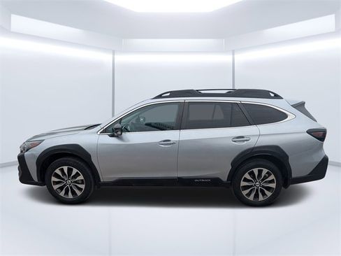 Used 2024 Subaru Outback Limited image 6