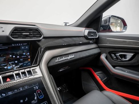 Used 2024 Lamborghini Urus Performante image 39