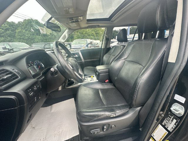 Used 2014 Toyota 4Runner Limited AWD/4WD image 29